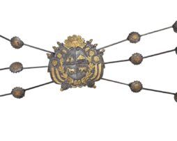 Rastra gaucha artesanal con escudo de Uruguay en plata y oro